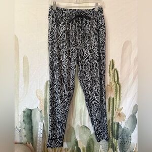 Lululemon Drawstring Pant 🌵